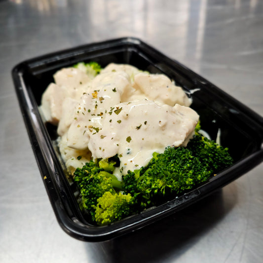 Chicken Broccoli Alfredo over Palmini